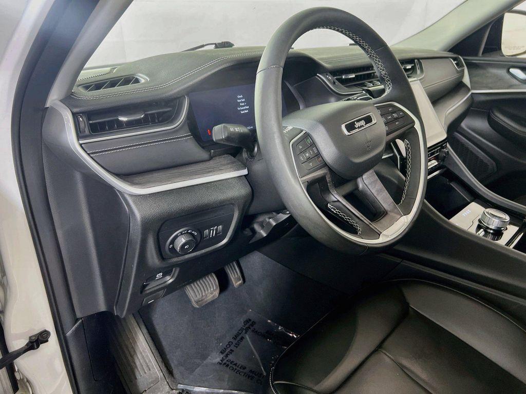 used 2023 Jeep Grand Cherokee car, priced at $30,782