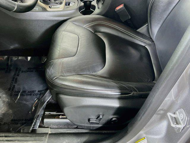 used 2018 Jeep Cherokee car, priced at $15,794