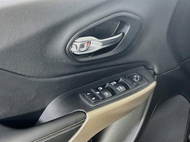 used 2018 Jeep Cherokee car, priced at $15,794