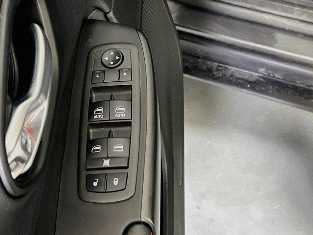 used 2022 Jeep Cherokee car, priced at $24,915