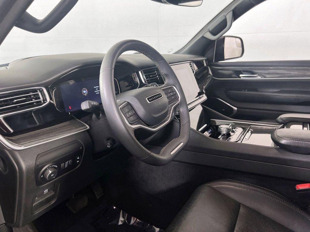 used 2022 Jeep Wagoneer car, priced at $47,436