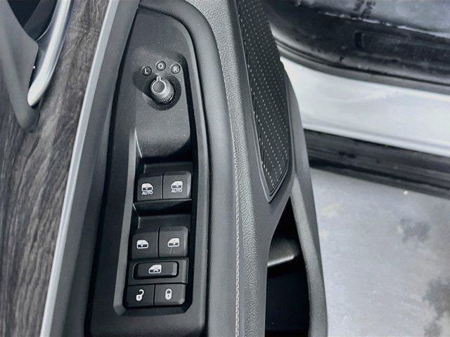 used 2023 Jeep Grand Cherokee car, priced at $34,962