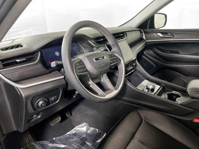 used 2023 Jeep Grand Cherokee car, priced at $28,615