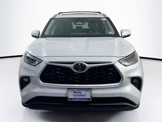 used 2022 Toyota Highlander car, priced at $34,691