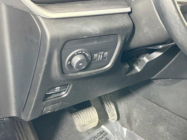 used 2021 Jeep Grand Cherokee L car, priced at $29,589