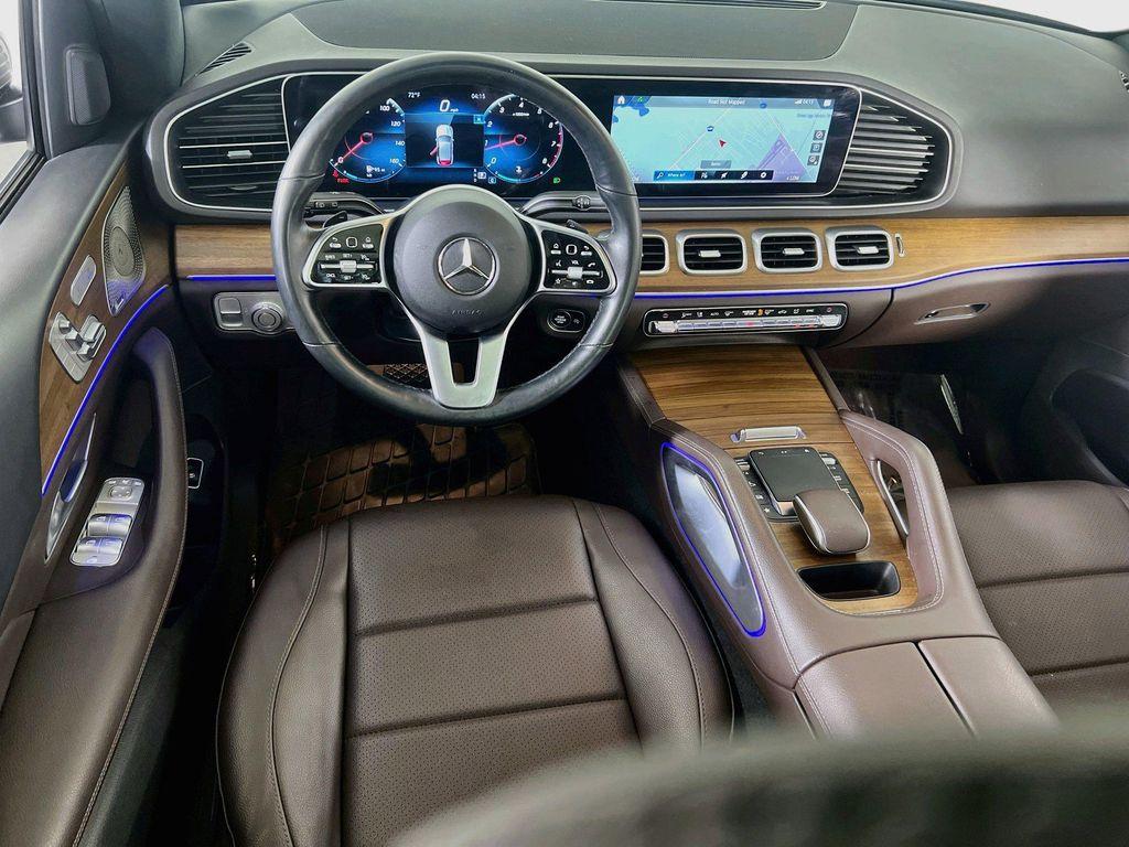 Mercedes-Benz GLE view 22