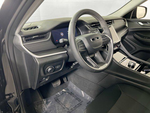 used 2023 Jeep Grand Cherokee car, priced at $31,395