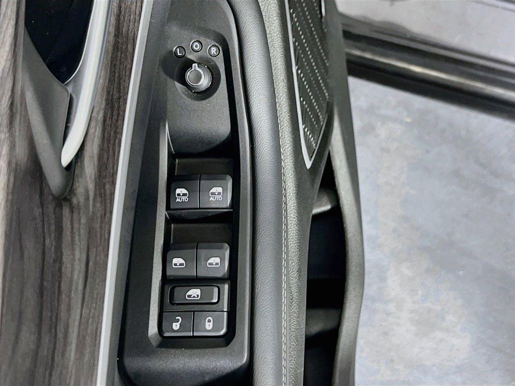 used 2023 Jeep Grand Cherokee L car, priced at $35,890