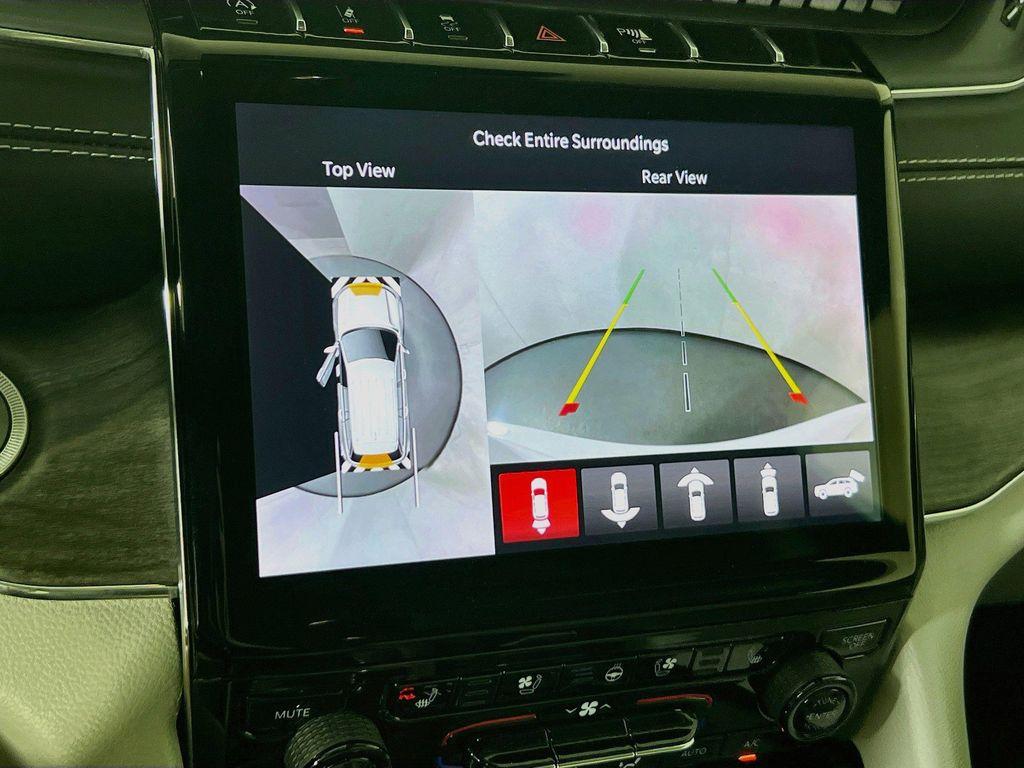 used 2023 Jeep Grand Cherokee car, priced at $37,890