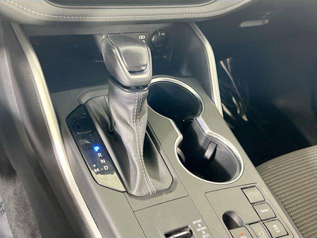 used 2023 Toyota Highlander car, priced at $29,995