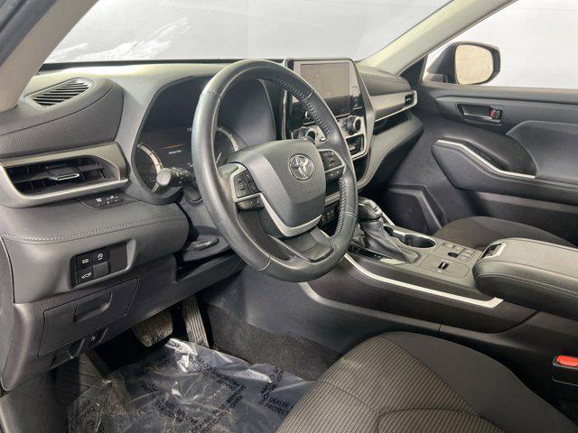 used 2023 Toyota Highlander car, priced at $29,995