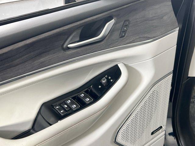 used 2023 Jeep Grand Cherokee car, priced at $37,807