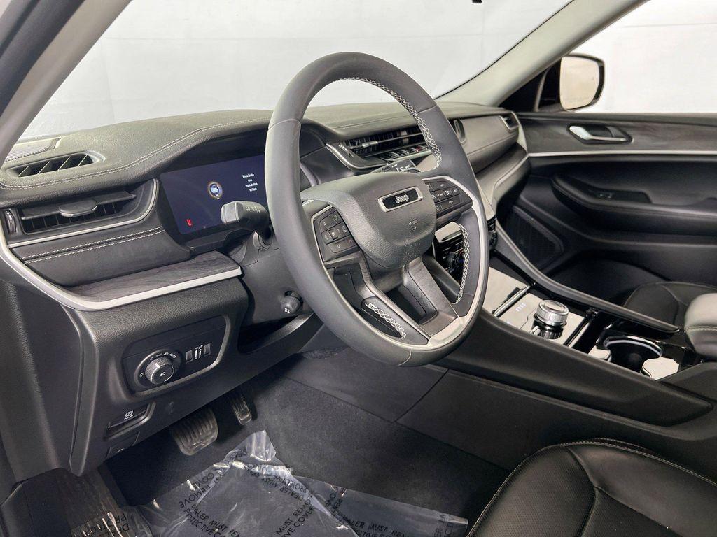 used 2023 Jeep Grand Cherokee car, priced at $30,100