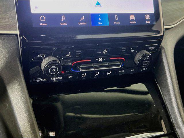 used 2023 Jeep Grand Cherokee car, priced at $34,123