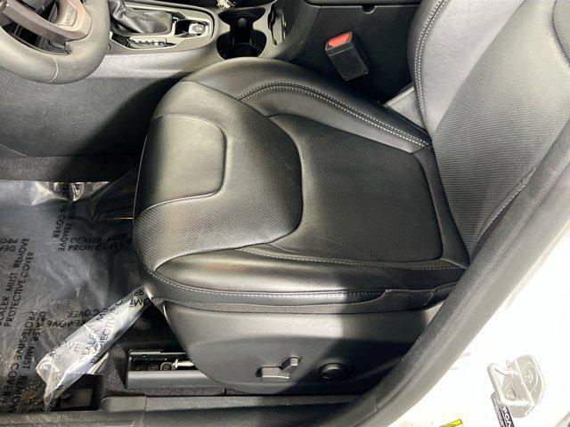 used 2022 Jeep Cherokee car, priced at $24,294