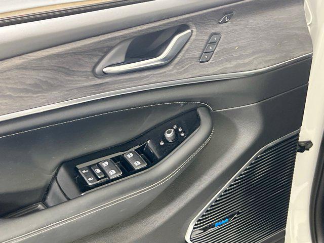 used 2023 Jeep Grand Cherokee car, priced at $38,256