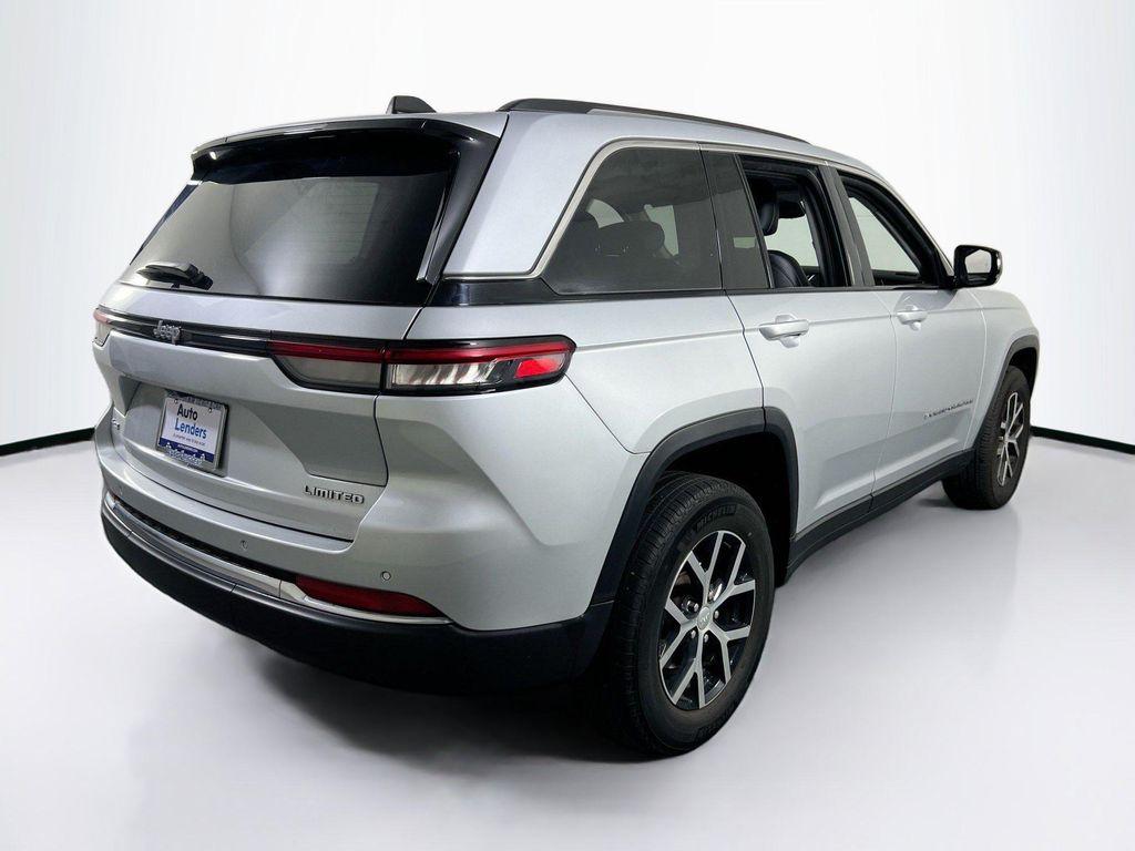 used 2023 Jeep Grand Cherokee car, priced at $27,859