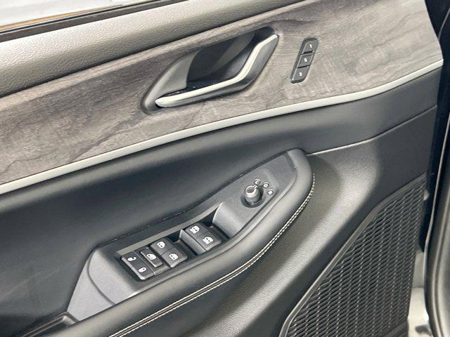 used 2023 Jeep Grand Cherokee car, priced at $31,153