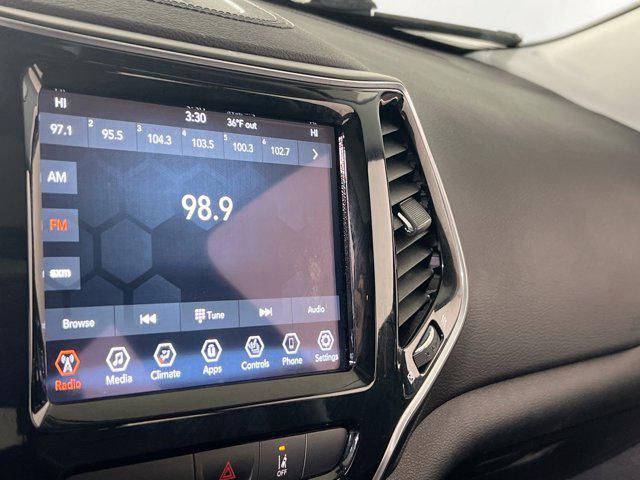 used 2022 Jeep Cherokee car, priced at $23,049