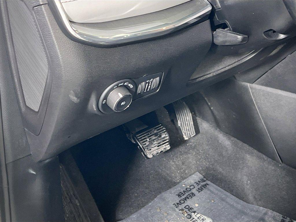 used 2022 Jeep Compass car, priced at $21,699