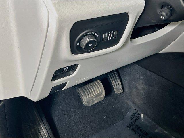 used 2023 Jeep Grand Cherokee car, priced at $38,849