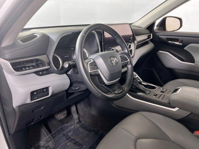 used 2023 Toyota Highlander car, priced at $38,269