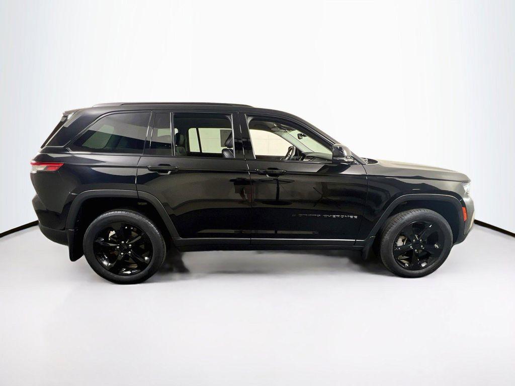 used 2023 Jeep Grand Cherokee car, priced at $33,035