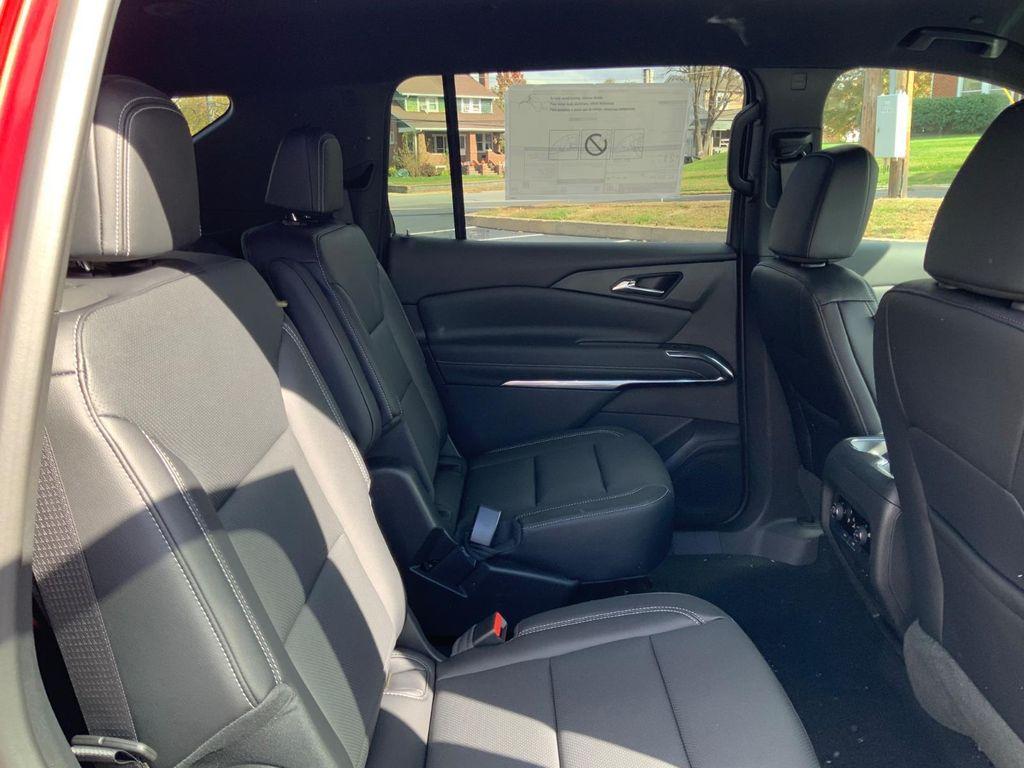 new 2026 Chevrolet Traverse car, priced at $44,310