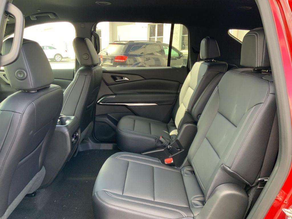 new 2026 Chevrolet Traverse car, priced at $44,310