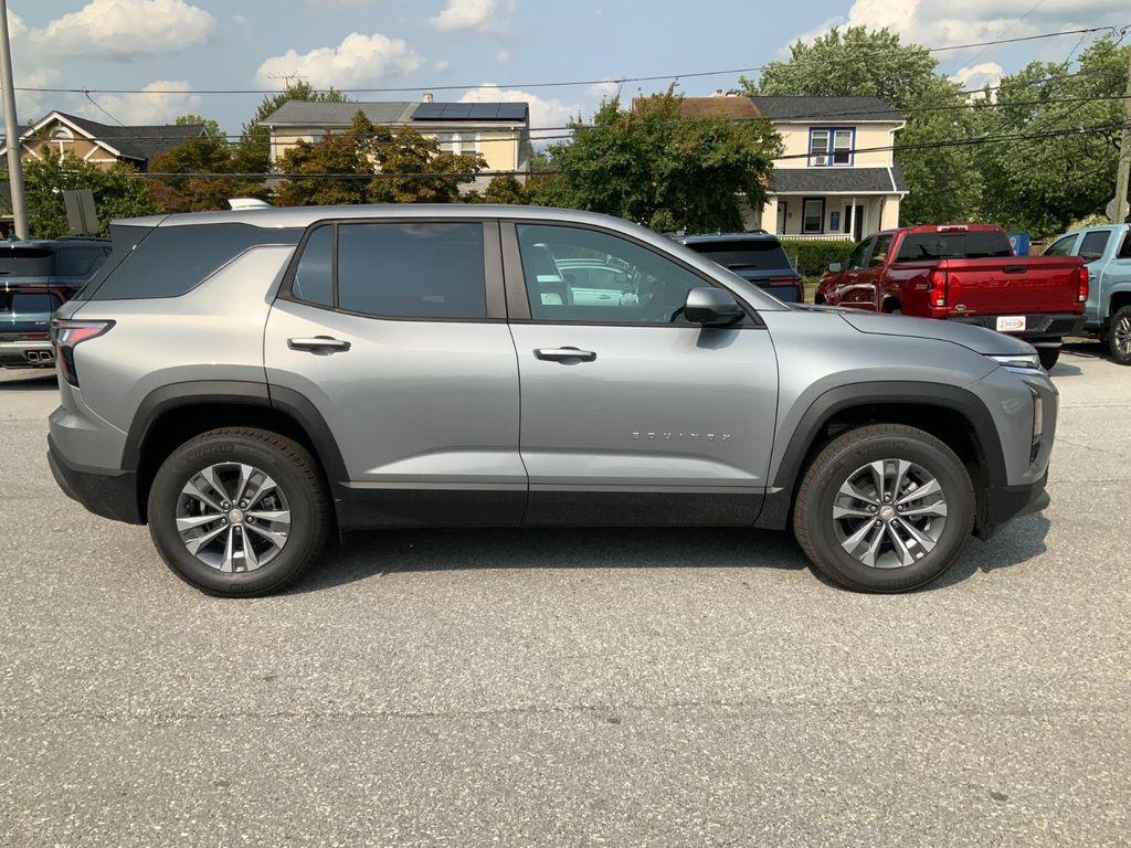 new 2026 Chevrolet Equinox car, priced at $33,651