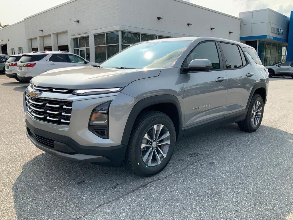 new 2026 Chevrolet Equinox car, priced at $33,651