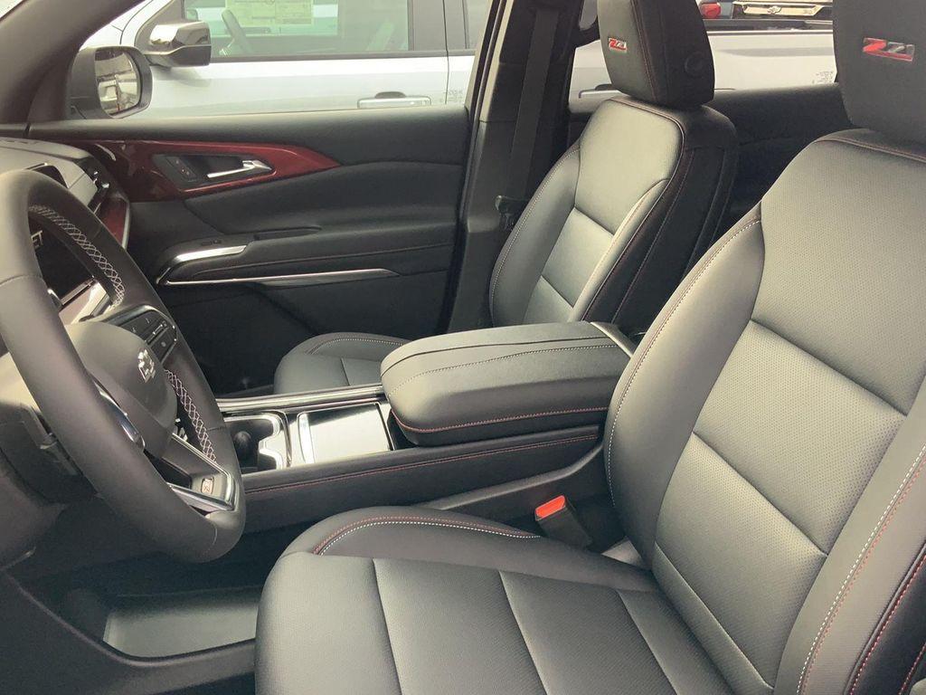 new 2026 Chevrolet Traverse car, priced at $51,114