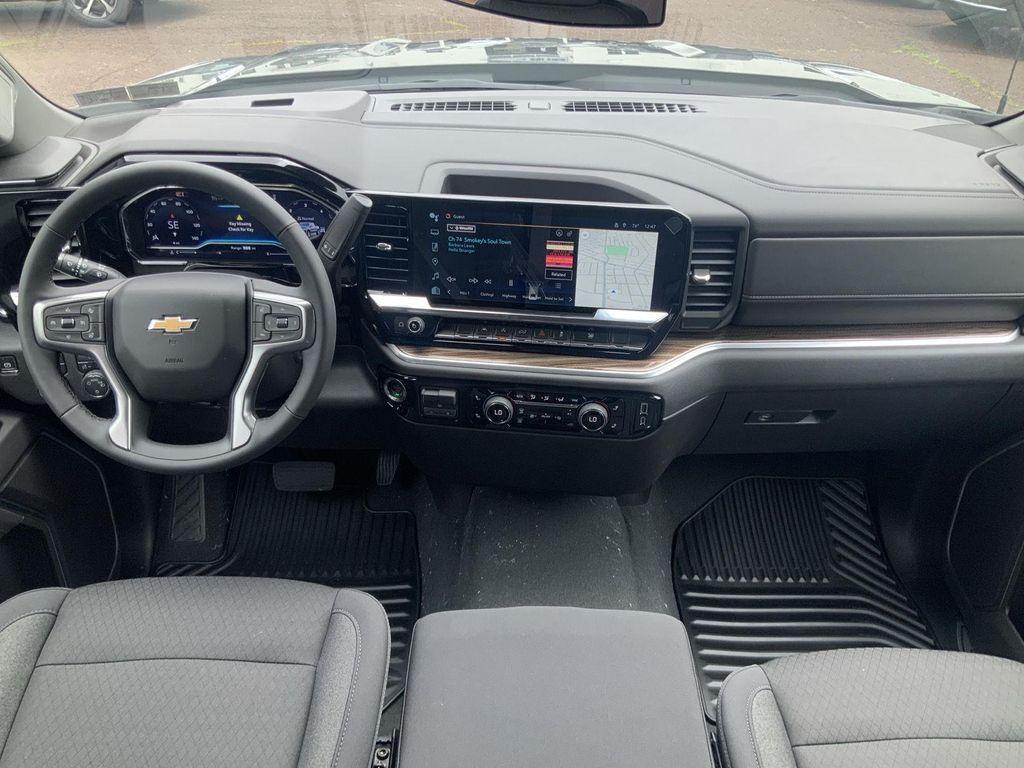 new 2025 Chevrolet Silverado 1500 car, priced at $46,257