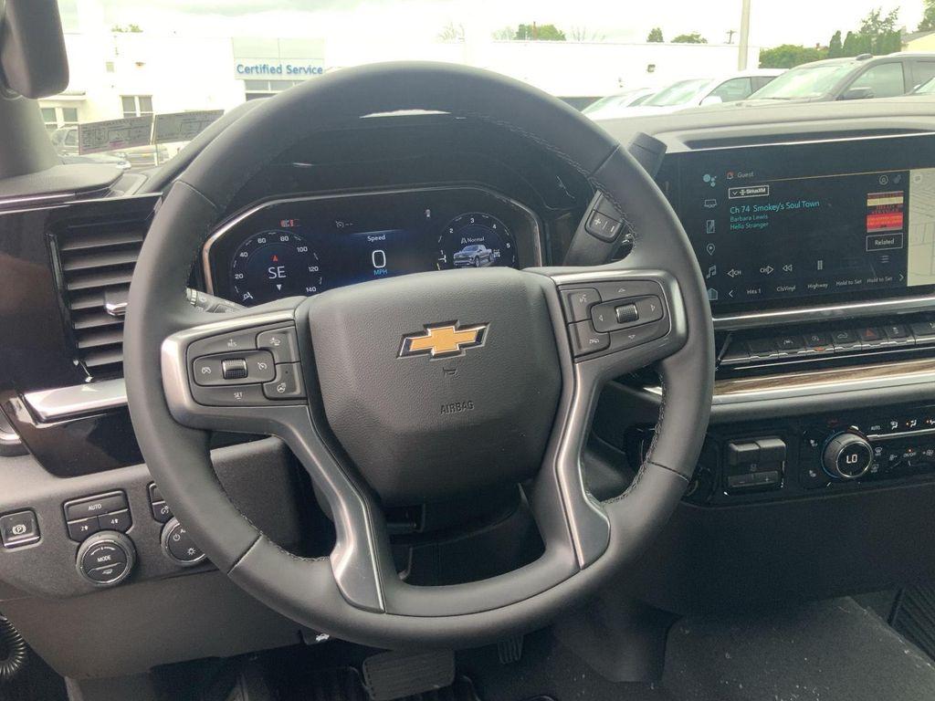 new 2025 Chevrolet Silverado 1500 car, priced at $46,257