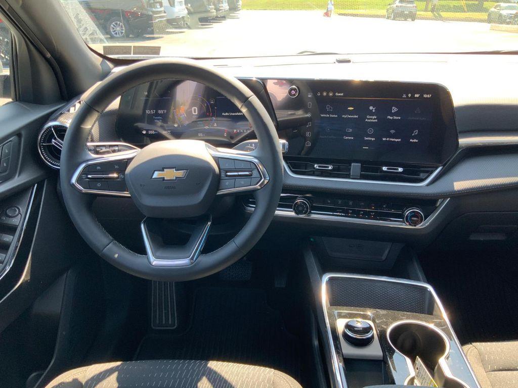 new 2026 Chevrolet Equinox car, priced at $35,085