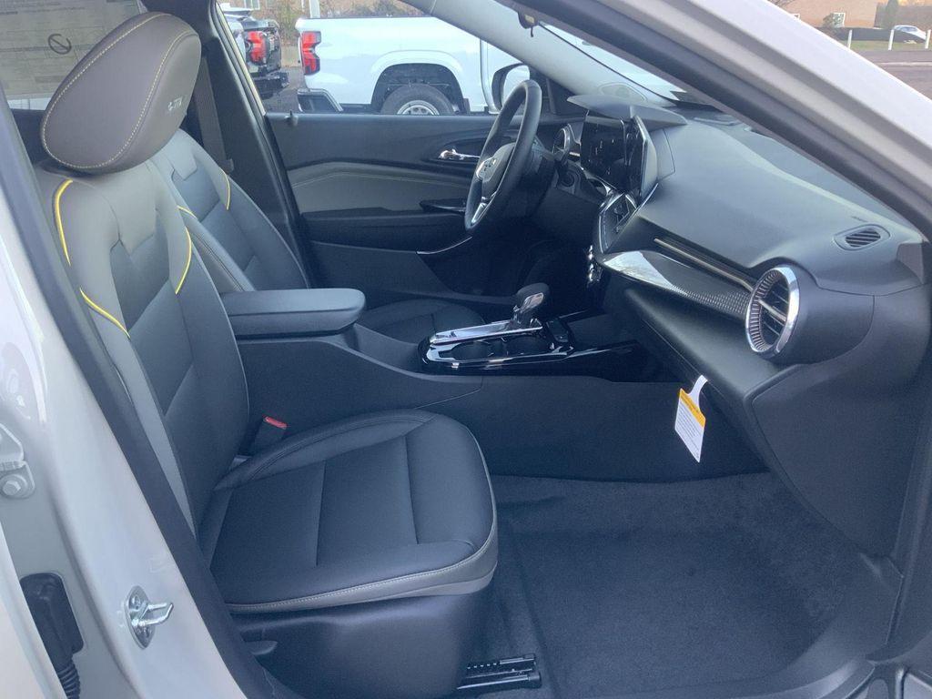 new 2026 Chevrolet Trax car, priced at $27,161