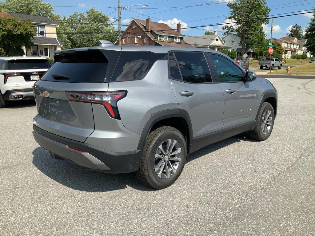 new 2026 Chevrolet Equinox car, priced at $32,768