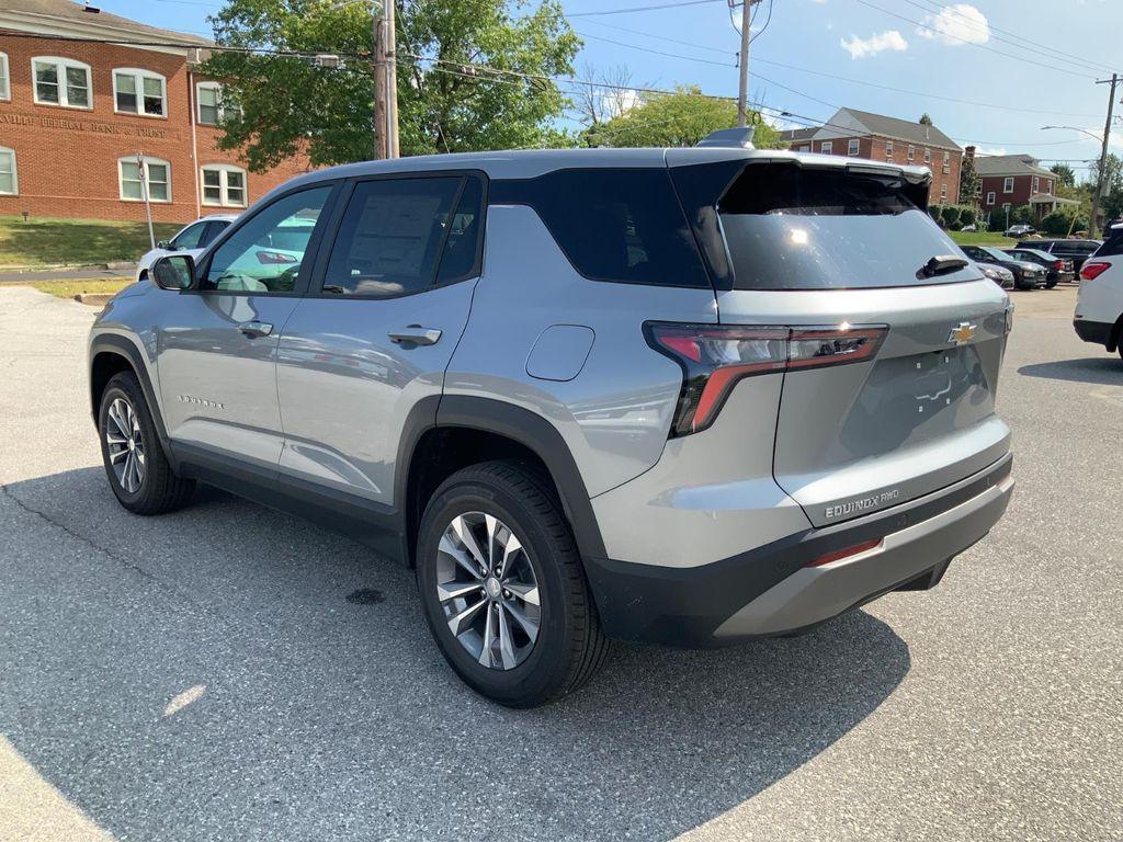 new 2026 Chevrolet Equinox car, priced at $32,768