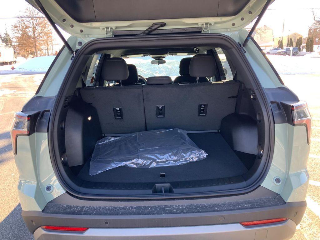 new 2026 Chevrolet Equinox car, priced at $29,945