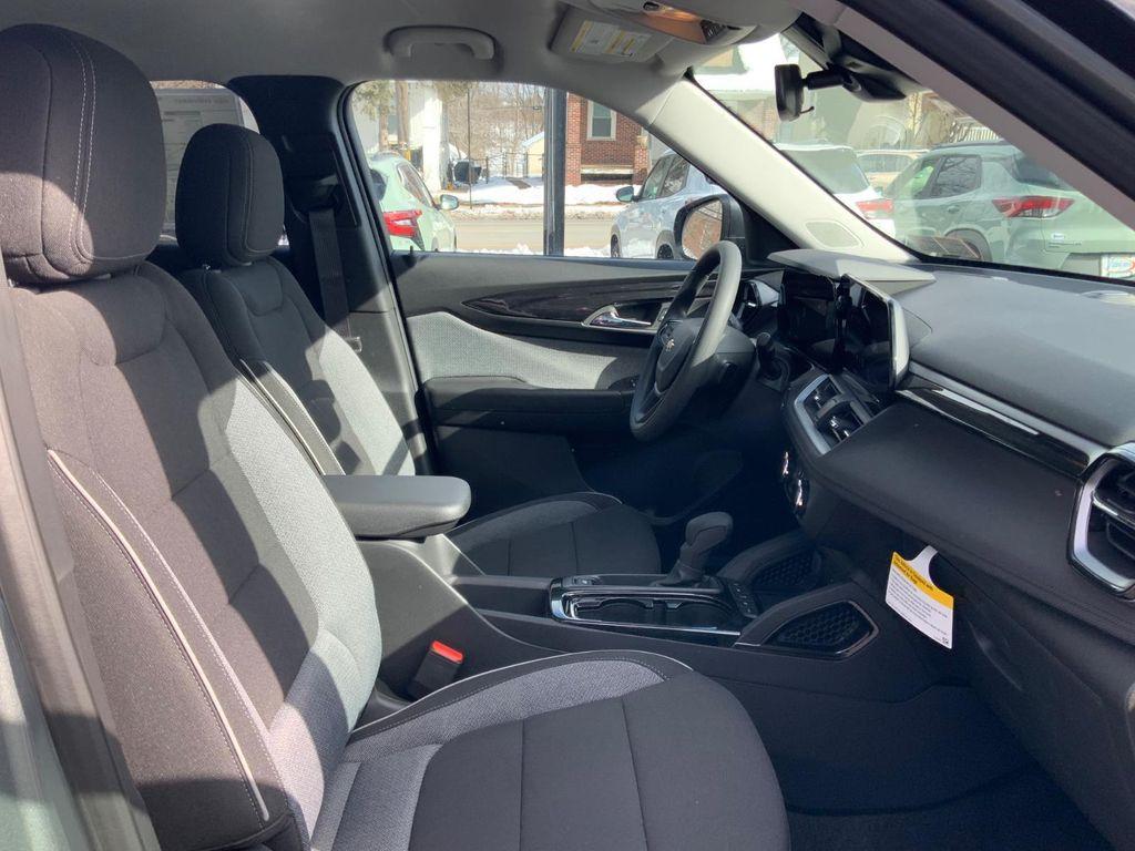 new 2026 Chevrolet TrailBlazer car, priced at $27,730