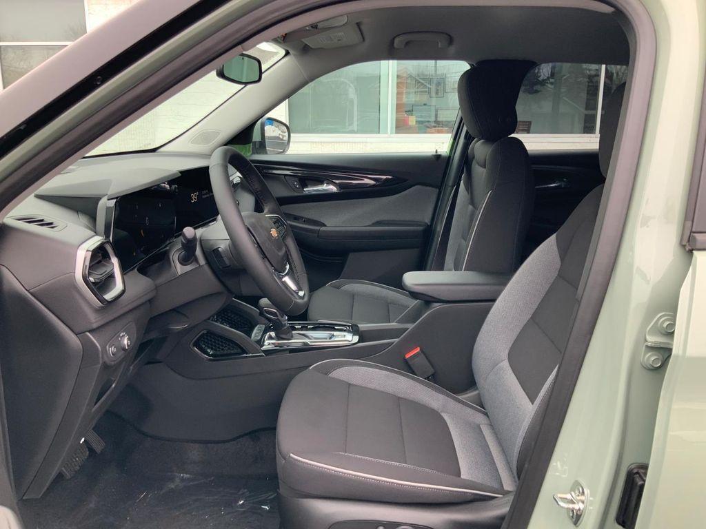 new 2026 Chevrolet TrailBlazer car, priced at $29,975