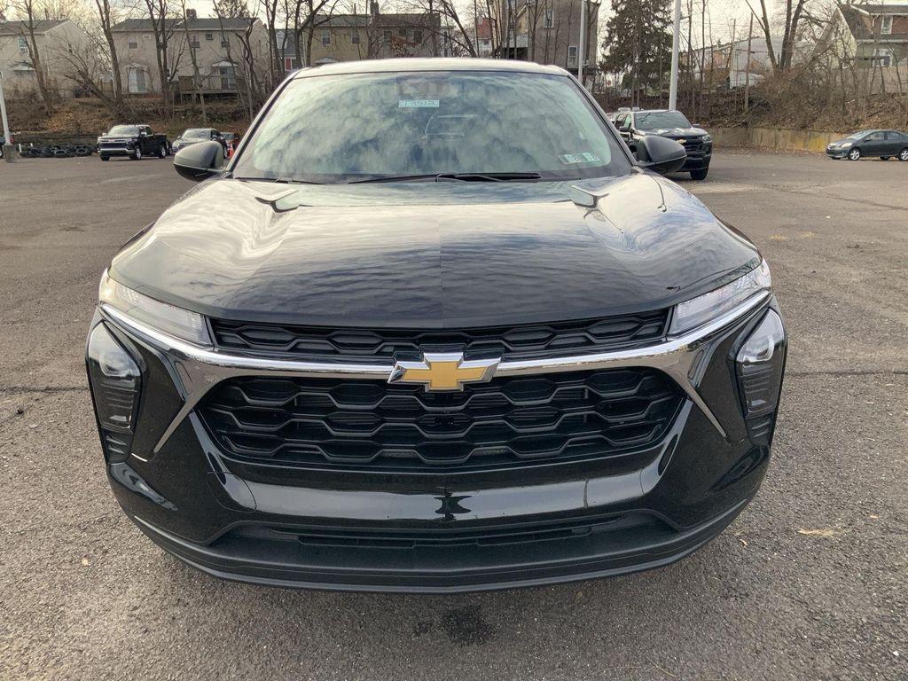 new 2026 Chevrolet Trax car, priced at $23,127