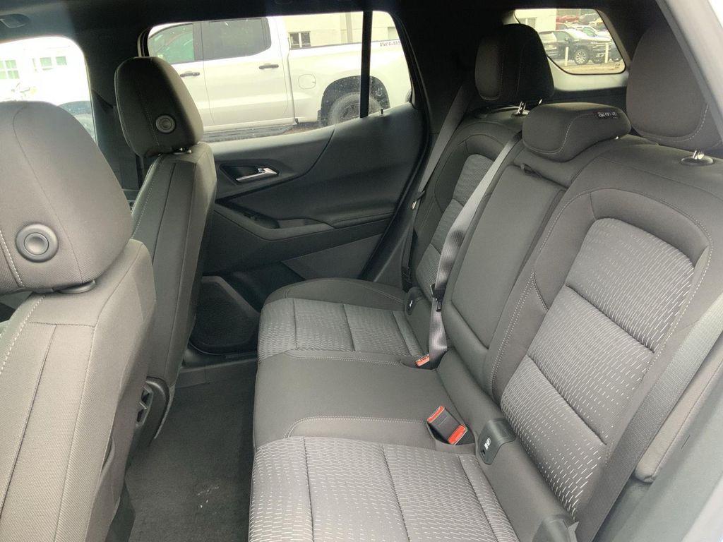 new 2026 Chevrolet Equinox car, priced at $32,389