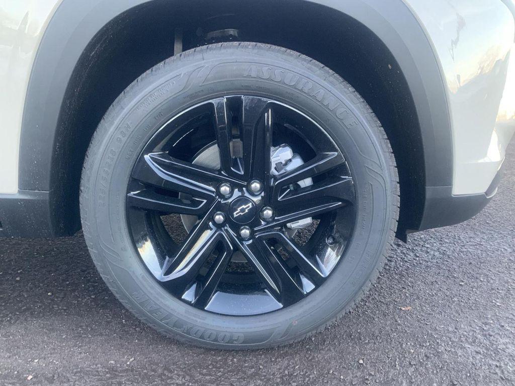 new 2026 Chevrolet Trax car, priced at $27,161