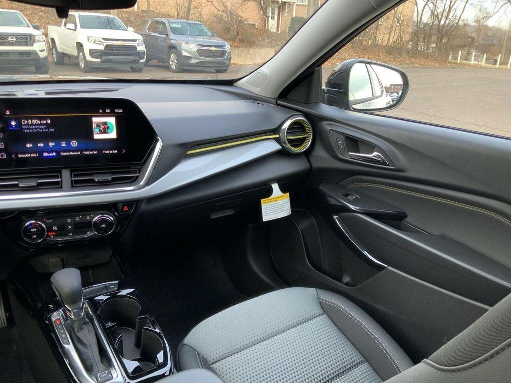 new 2026 Chevrolet Trax car, priced at $25,385