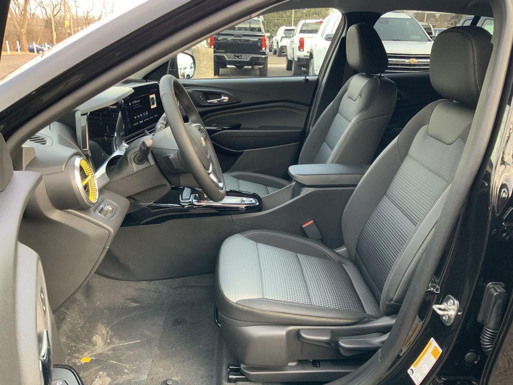 new 2026 Chevrolet Trax car, priced at $25,385