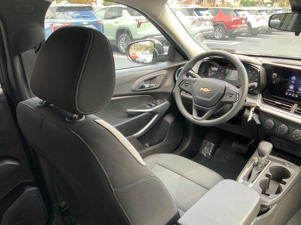 new 2026 Chevrolet Trax car, priced at $23,688