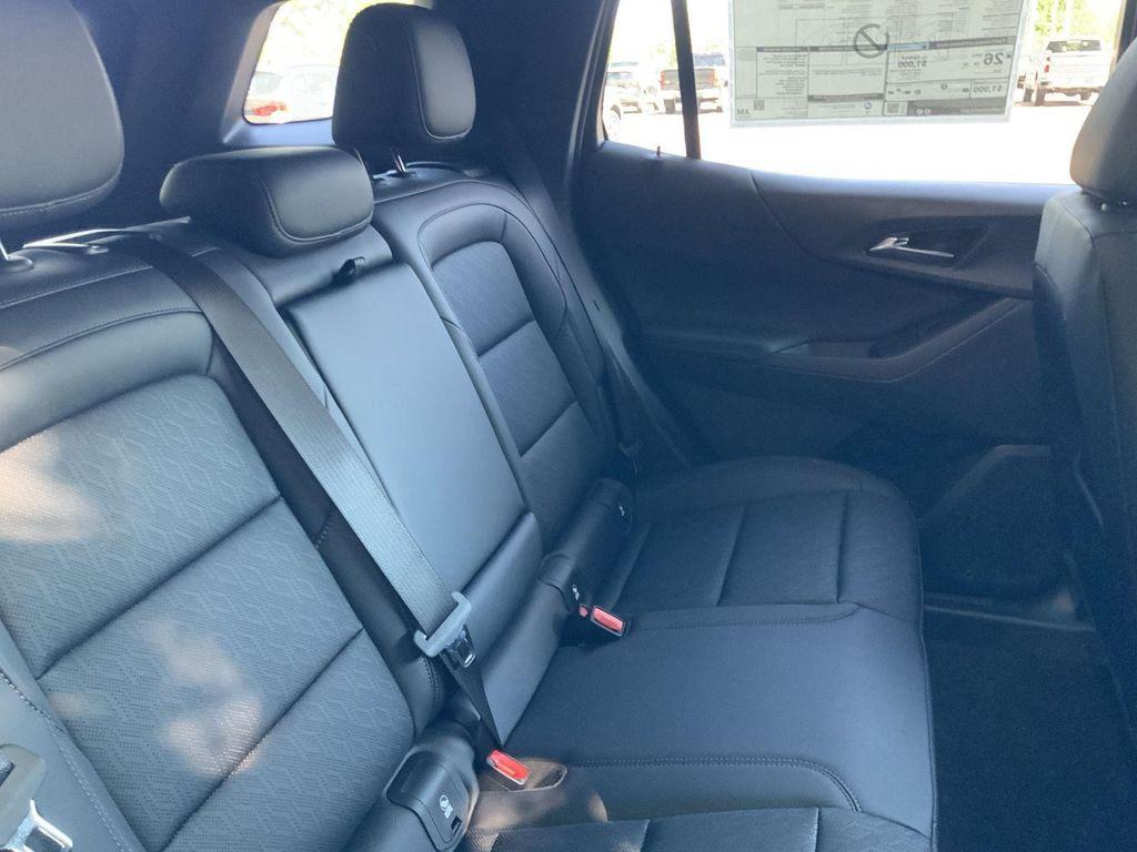 new 2026 Chevrolet Equinox car, priced at $32,768