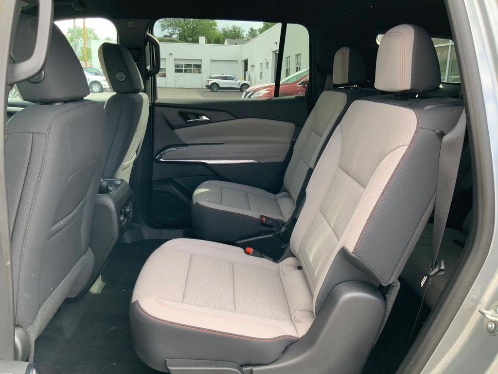 new 2026 Chevrolet Traverse car, priced at $44,275