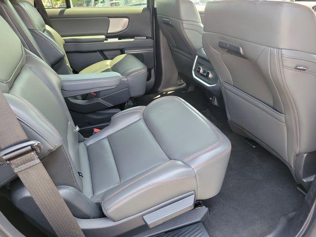used 2025 Ford Expedition car, priced at $59,850